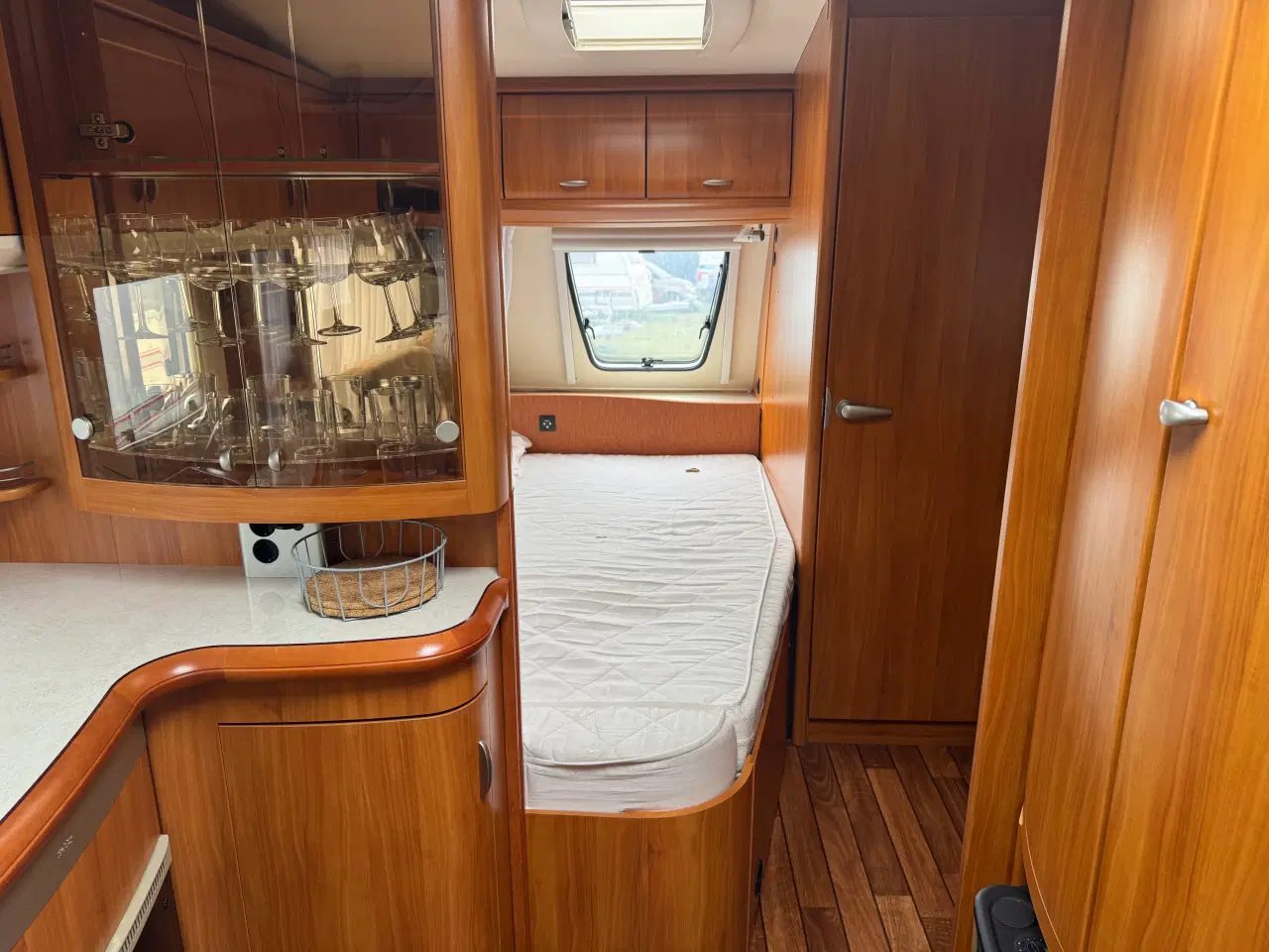 Billede 7 - Hobby 560 (2008) Nysyn rigtig pæn og velholdt