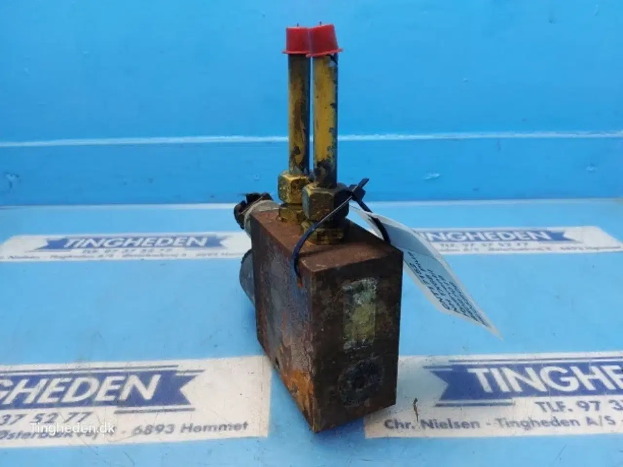 Billede 5 - New Holland TX68 Hydraulikventil 84097019