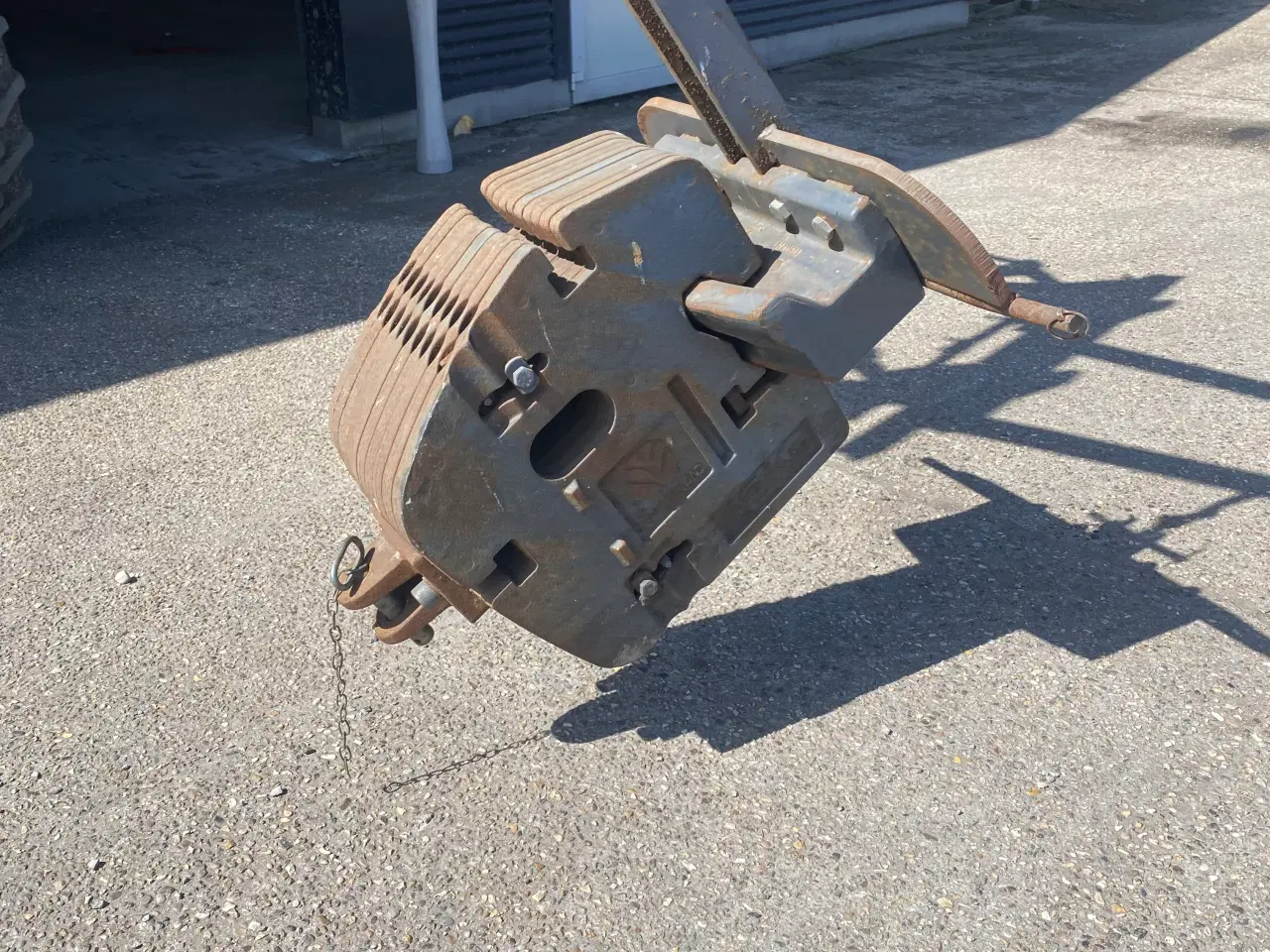 Billede 1 - New Holland frontvægt