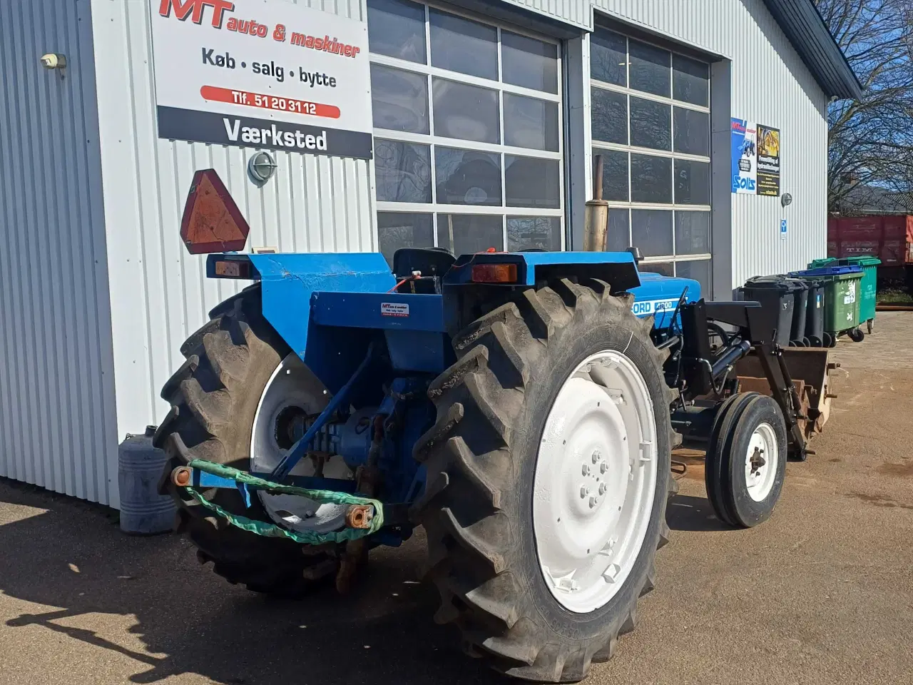 Billede 2 - Traktor med frontlæsser 