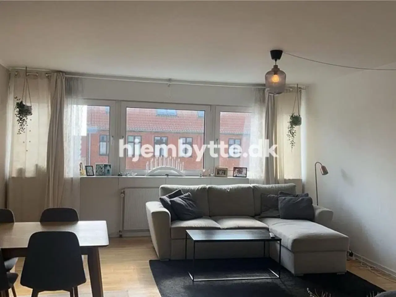 Billede 1 - Hjembytte - Hovedvejen