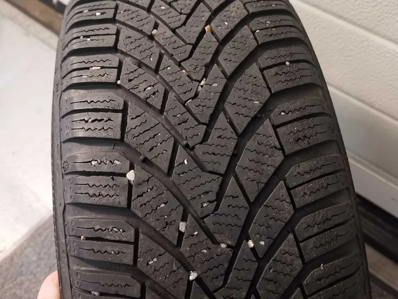 Billede 2 - Vinterdæk på alufælge, 4 stk