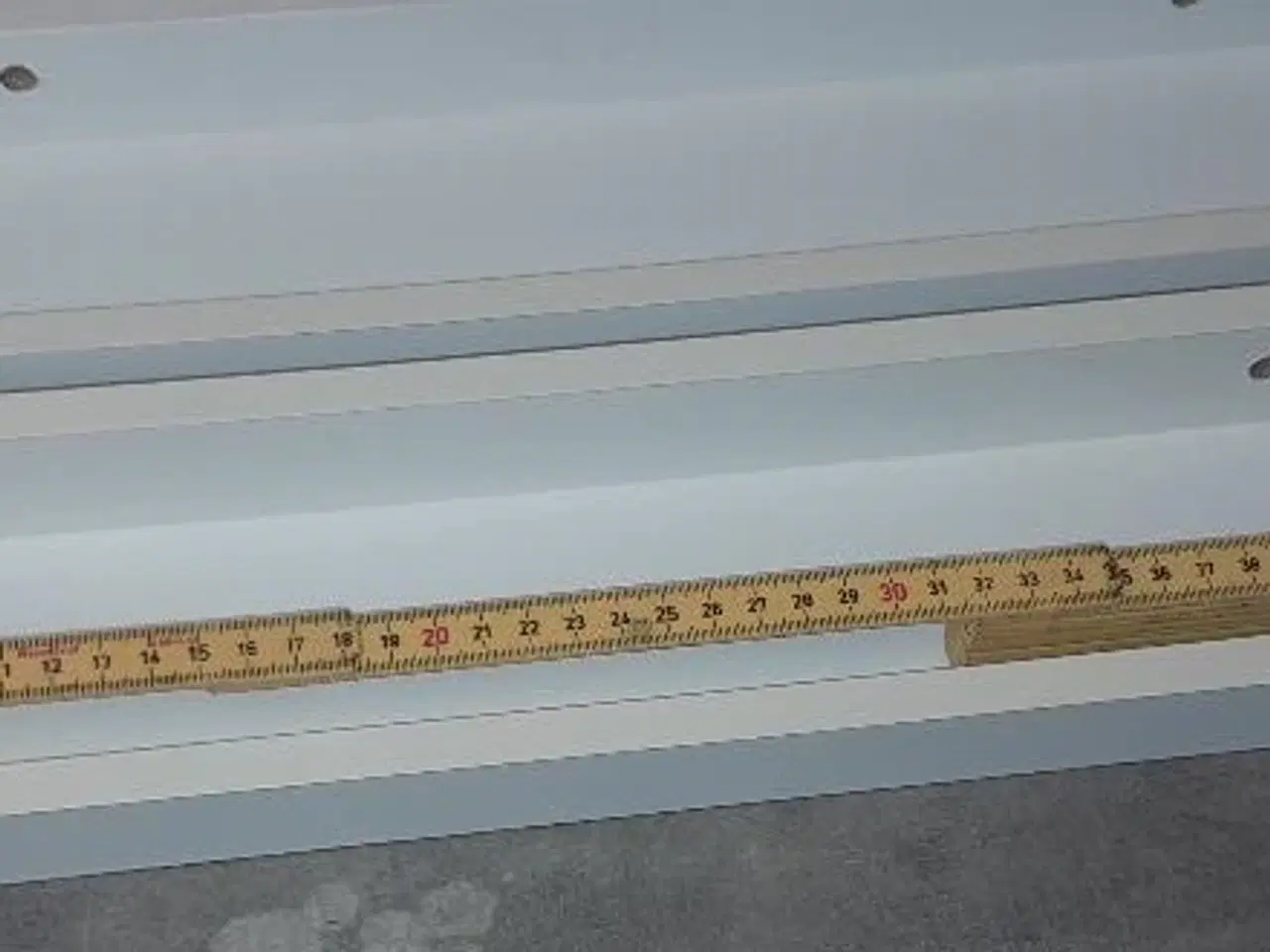 Billede 2 - Hvide hylder 3 stk