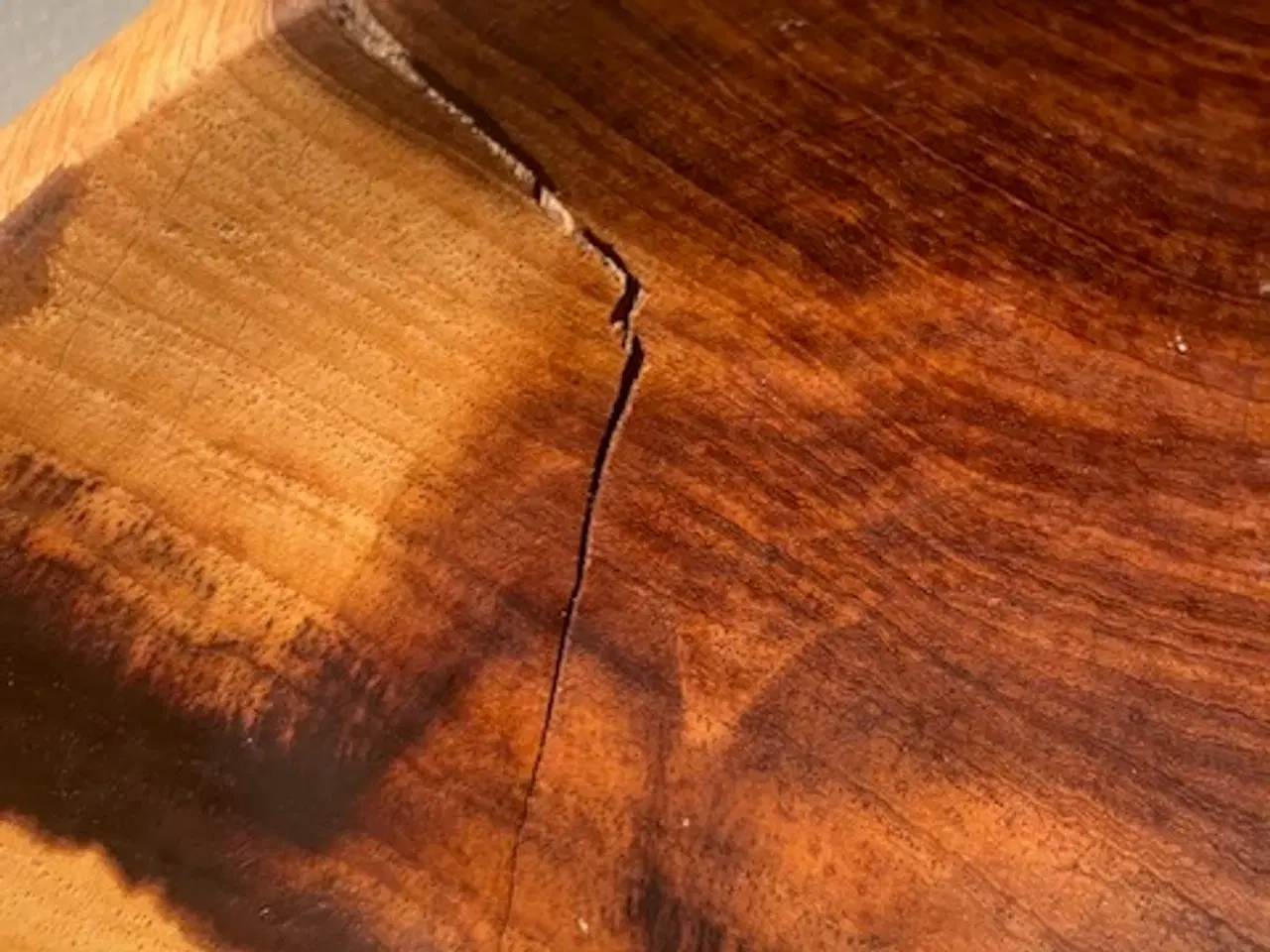 Billede 4 - Stor, rustik unika-træskål med fantastisk patina