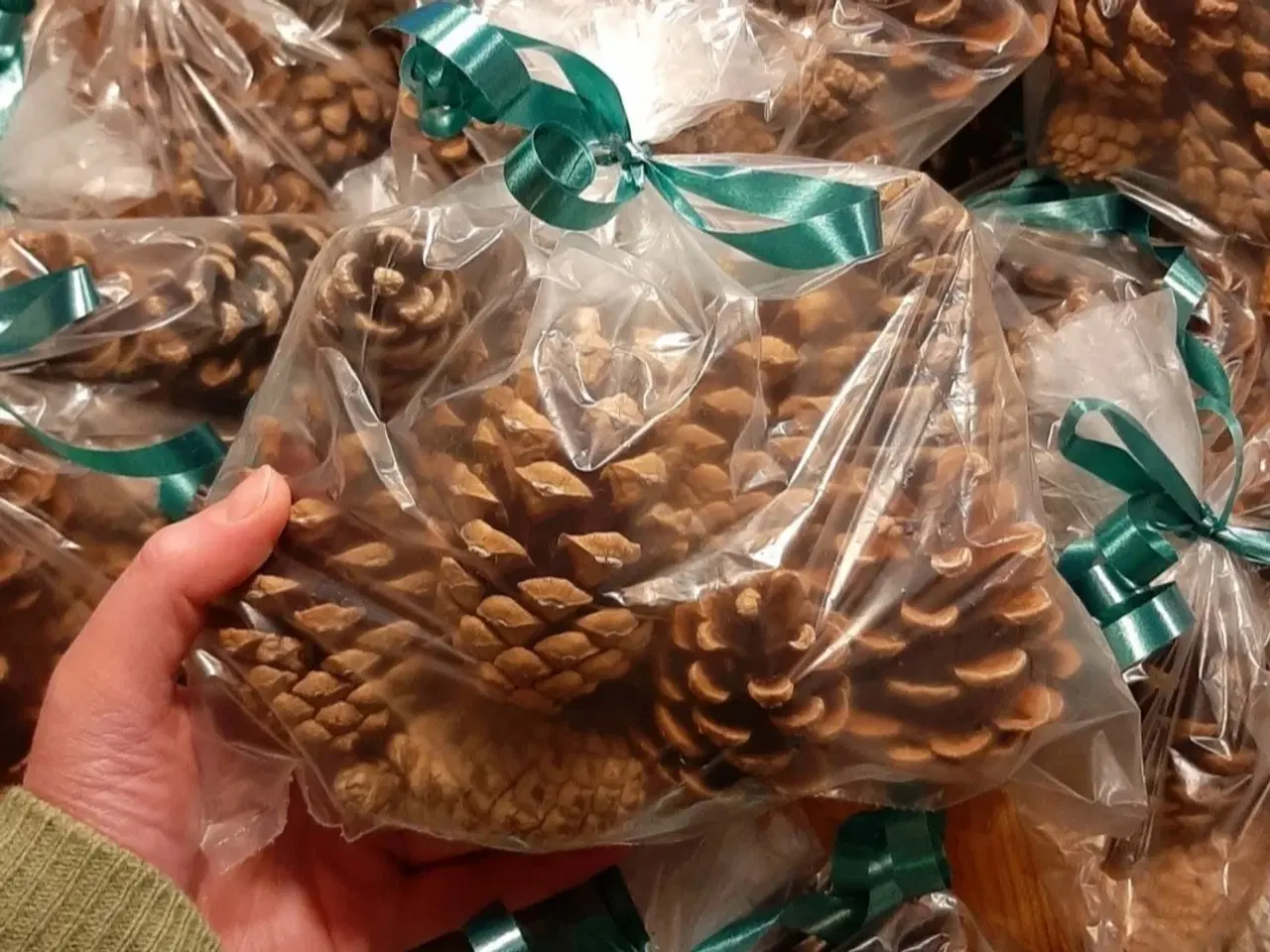 Billede 1 - Jule-dekorations-kogler