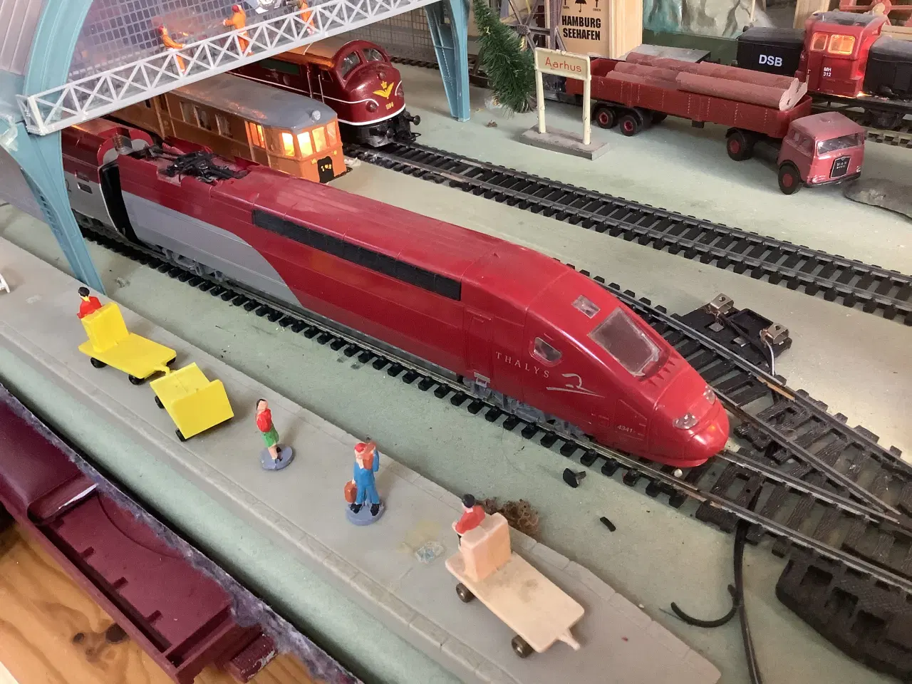 Billede 3 - TGV og Thalys. 2 togsæt. Samlet pris.