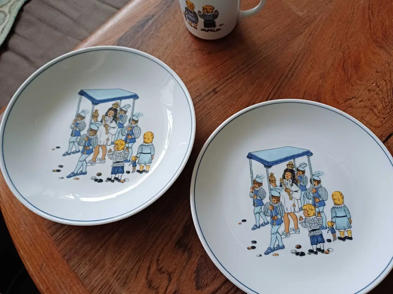 Billede 3 - Kop/tallerkener/kejserens nye klæder