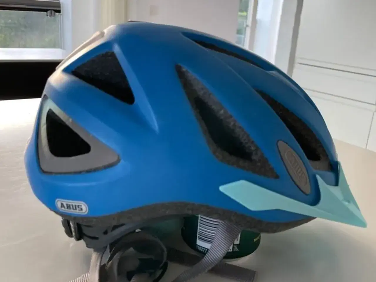 Billede 1 - Abus cykel hjelm 