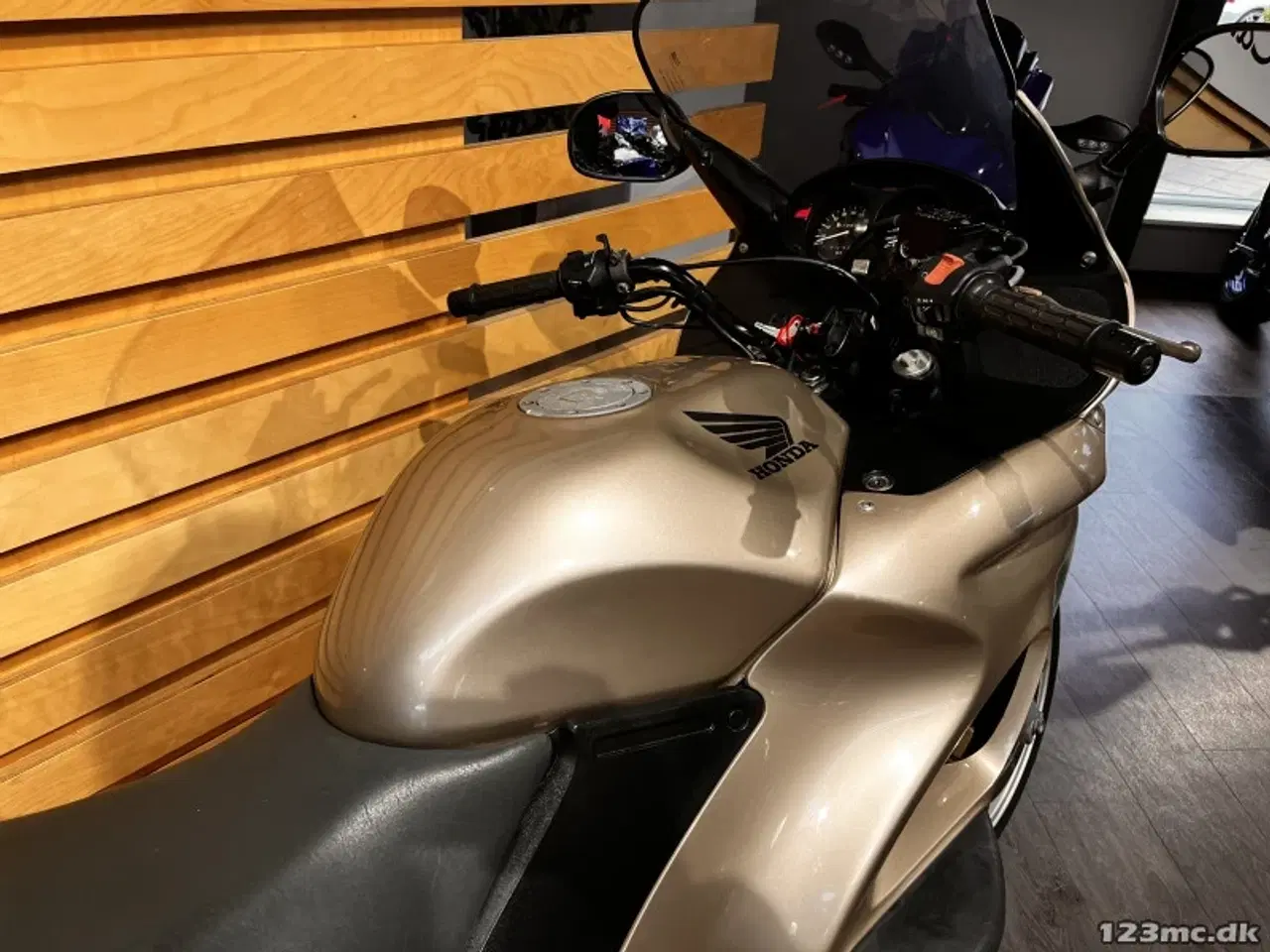Billede 4 - Honda NT 650 Deauville Montesa