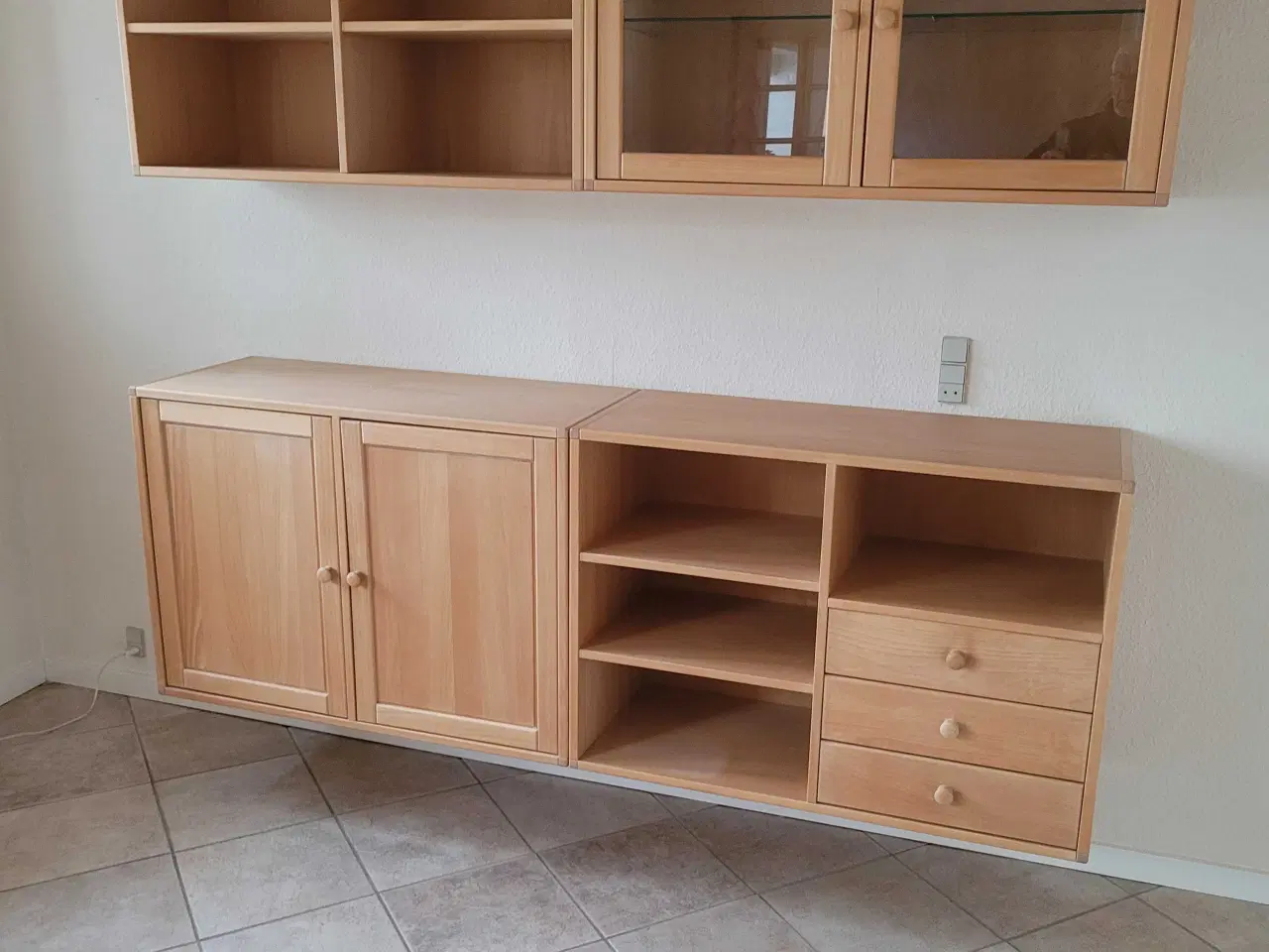 Billede 3 - Skabs arrangement i massiv bøg