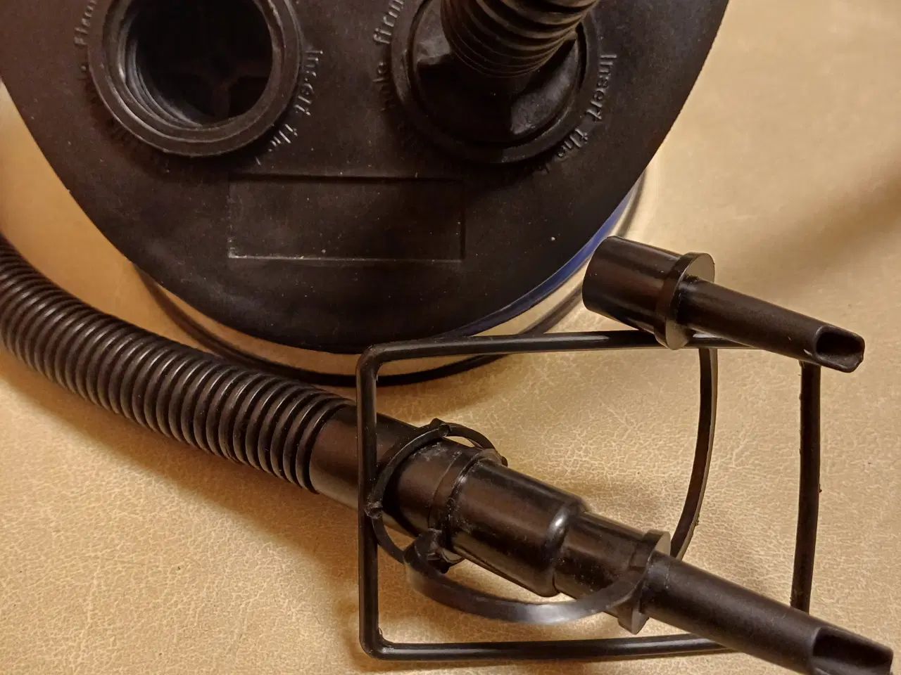 Billede 3 - Luftpumpe / fodpumpe til madrasser, badedyr mm.