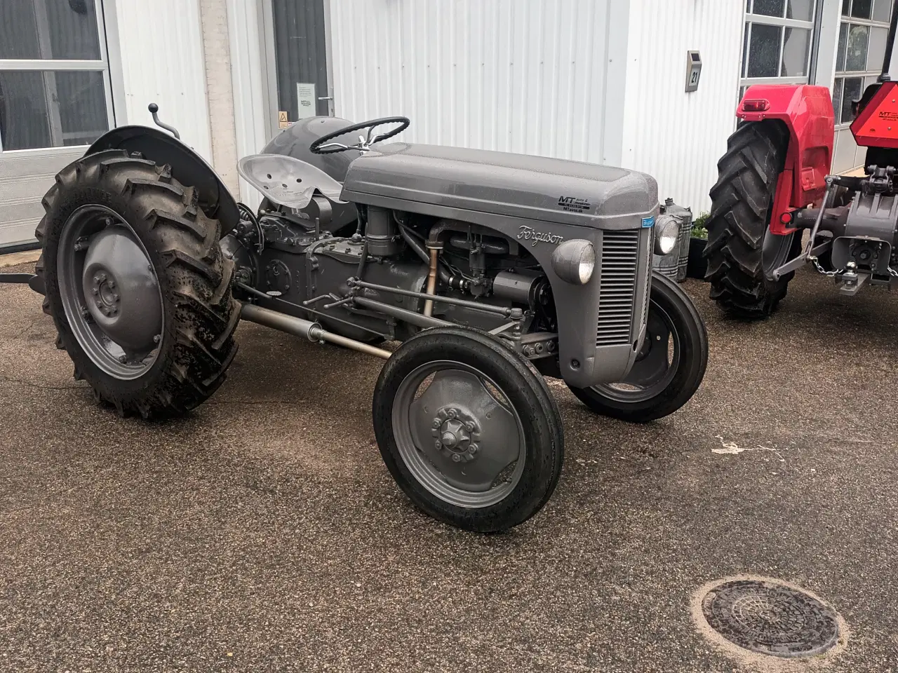 Billede 2 - Grå Ferguson traktor 