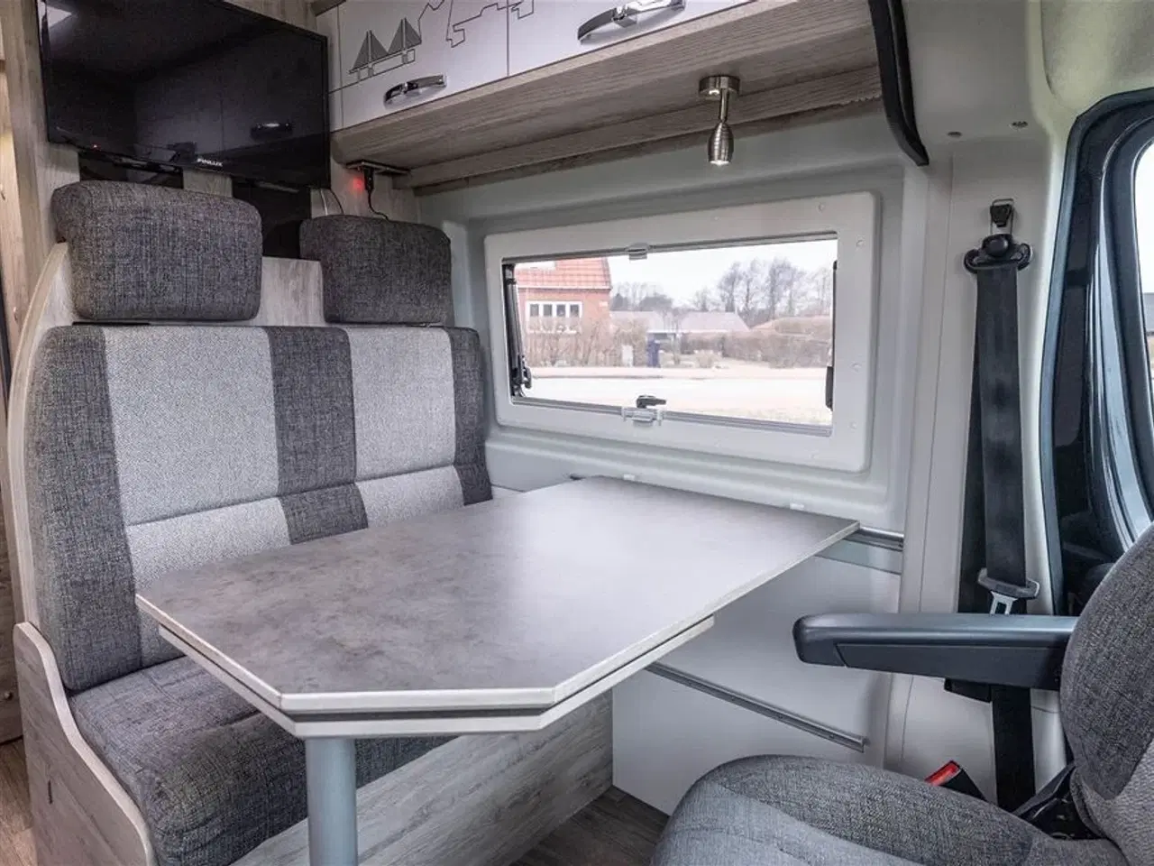 Billede 4 - 2021 - Bravia 599 140 Hk Usædvanlig høj kvalitet og et flot design fyldt med ekstraudstyr