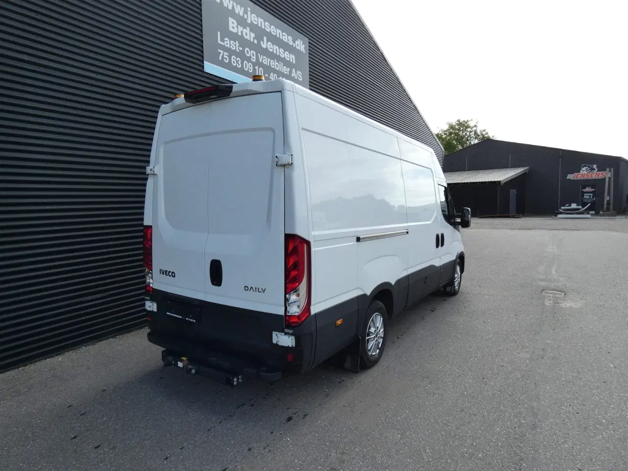 Billede 2 - Iveco Daily 35S18 12m3 3,0 D 180HK Van 8g Aut.