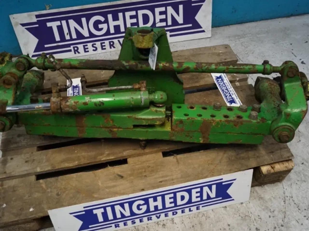 Billede 9 - John Deere 2850 Foraksel Komplet AL31297