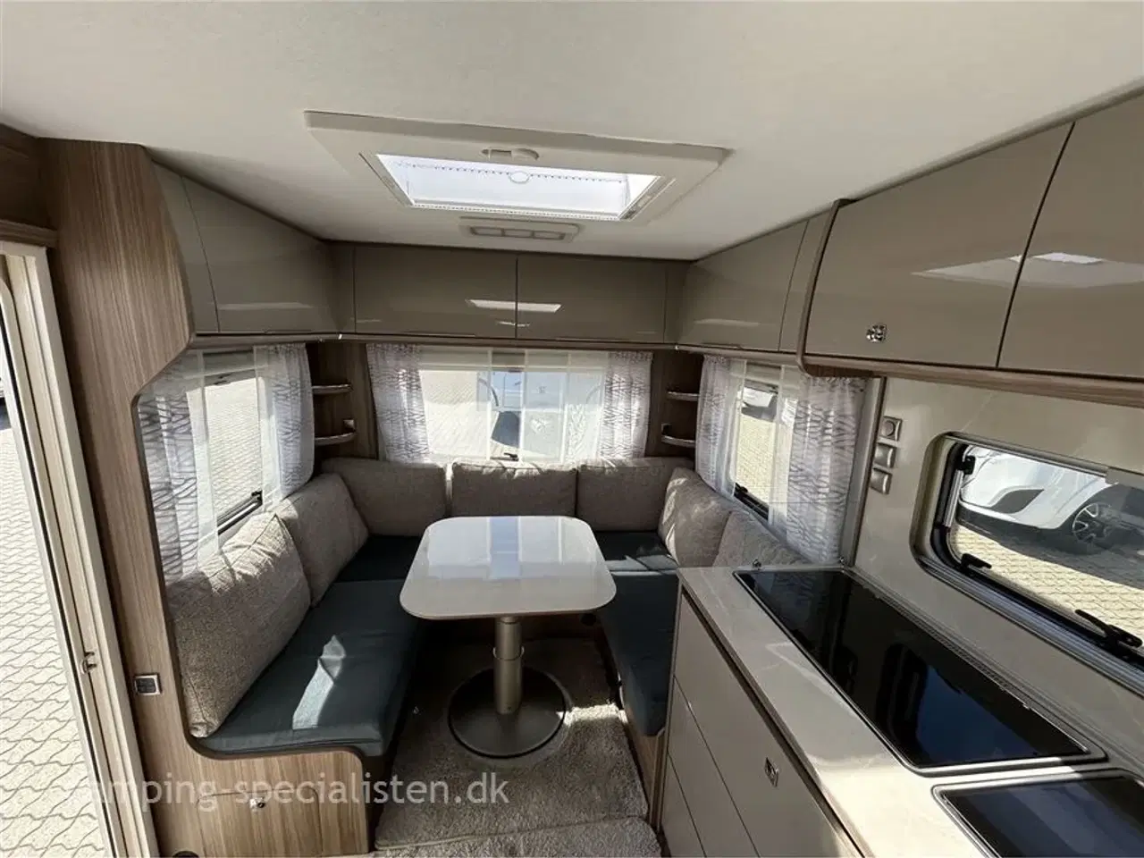 Billede 4 - 2023 - Fendt Tendenza 465 SFB   Fendt Tendenza 465 SFB model 2023 kan nu ses Hos Camping-Specialisten