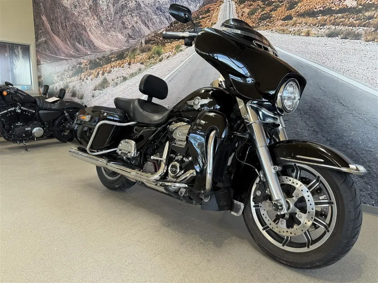 Billede 3 - Harley-Davidson FLHTP Electra Glide 107"