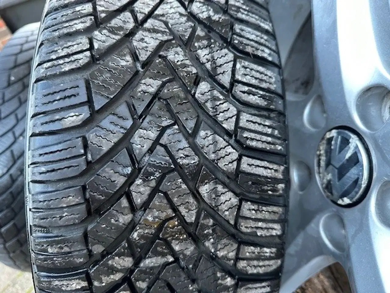 Billede 5 - Vinterdæk på fælge, org. VW