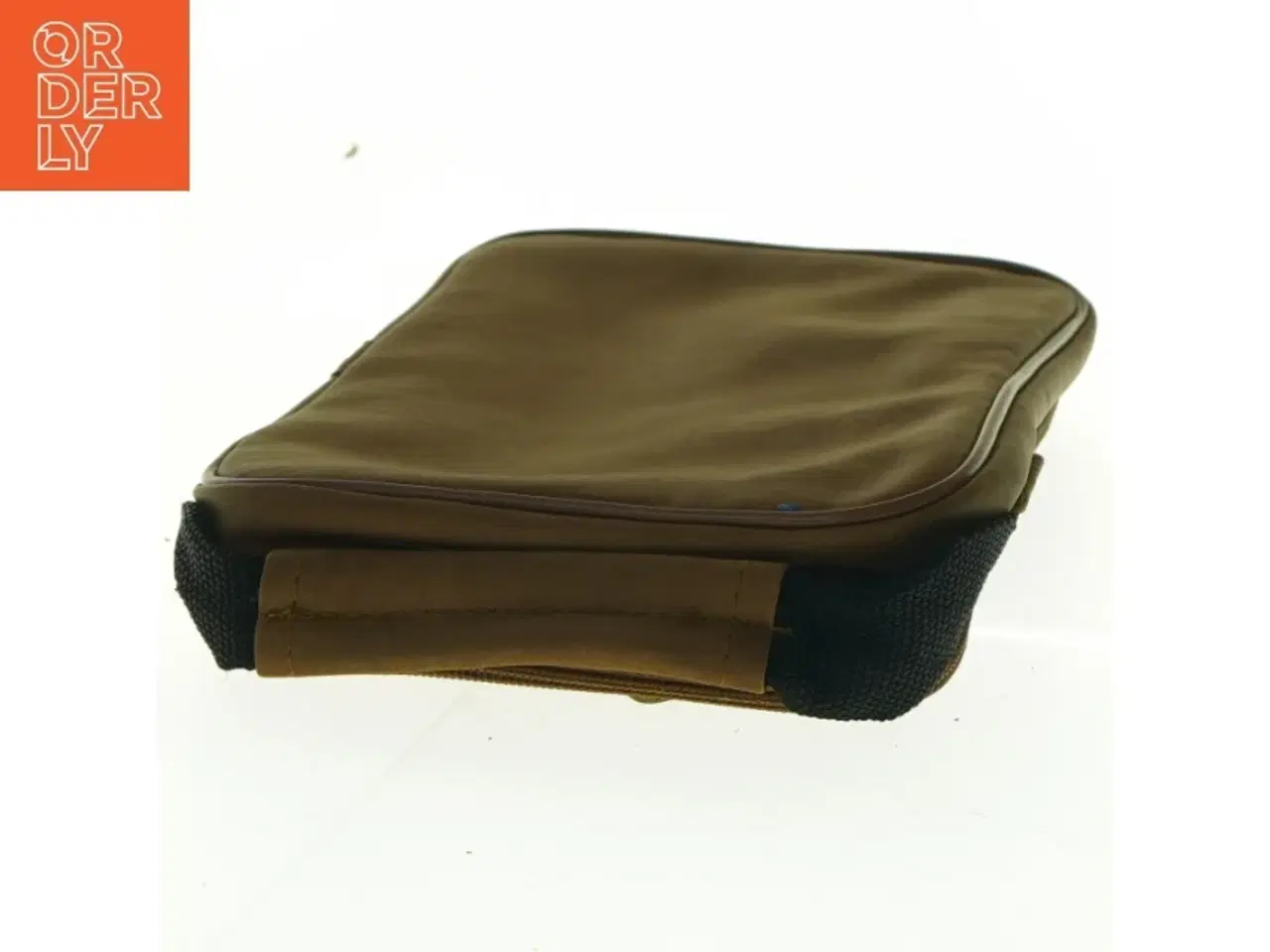 Billede 3 - Brun toilettaske (str. 24 x 15 x 6 cm)