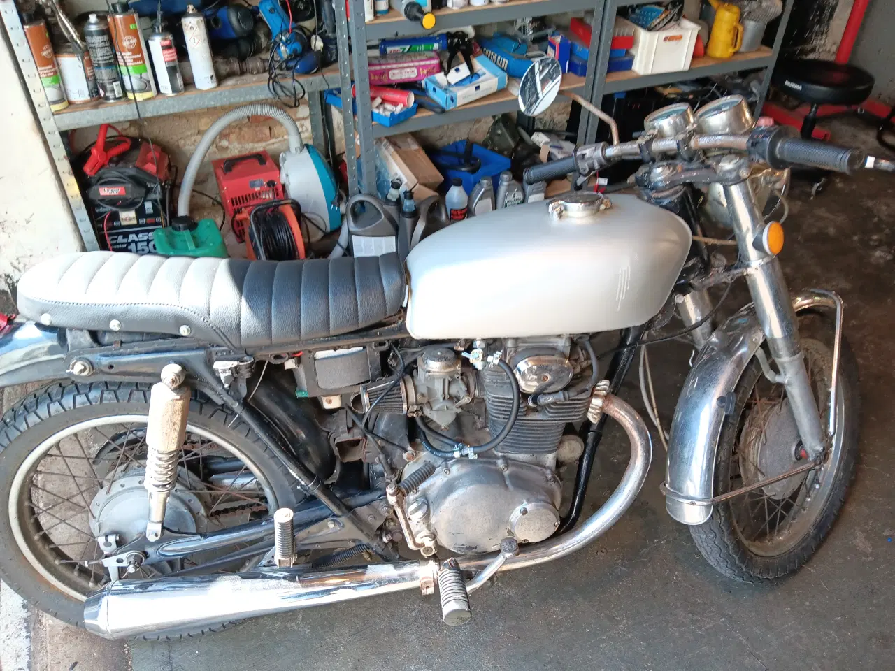 Billede 1 - Honda cb 350 synet med plader 