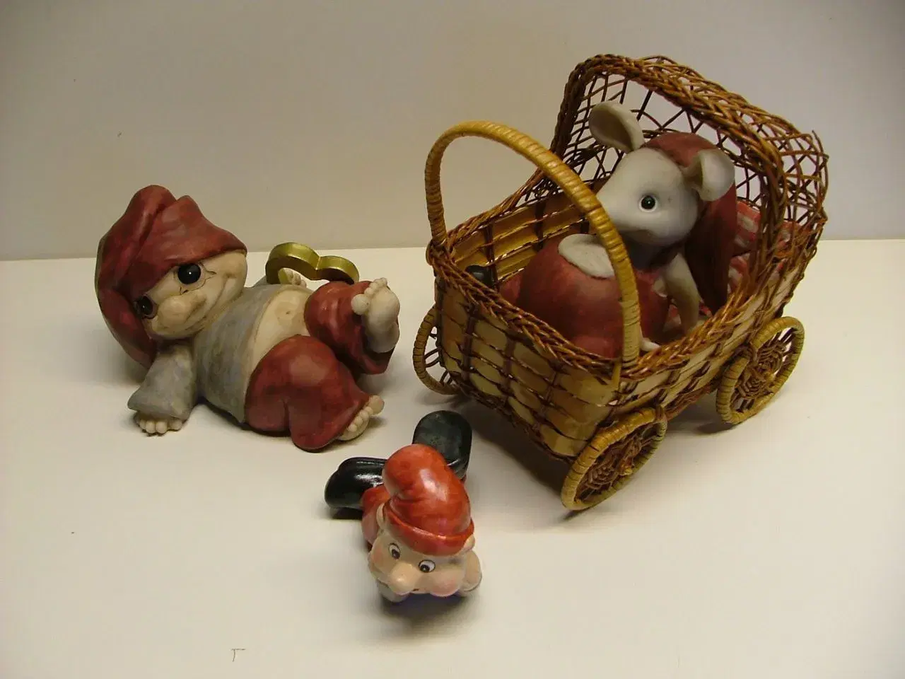 Billede 1 - Julepynt, keramiknisser og en mus