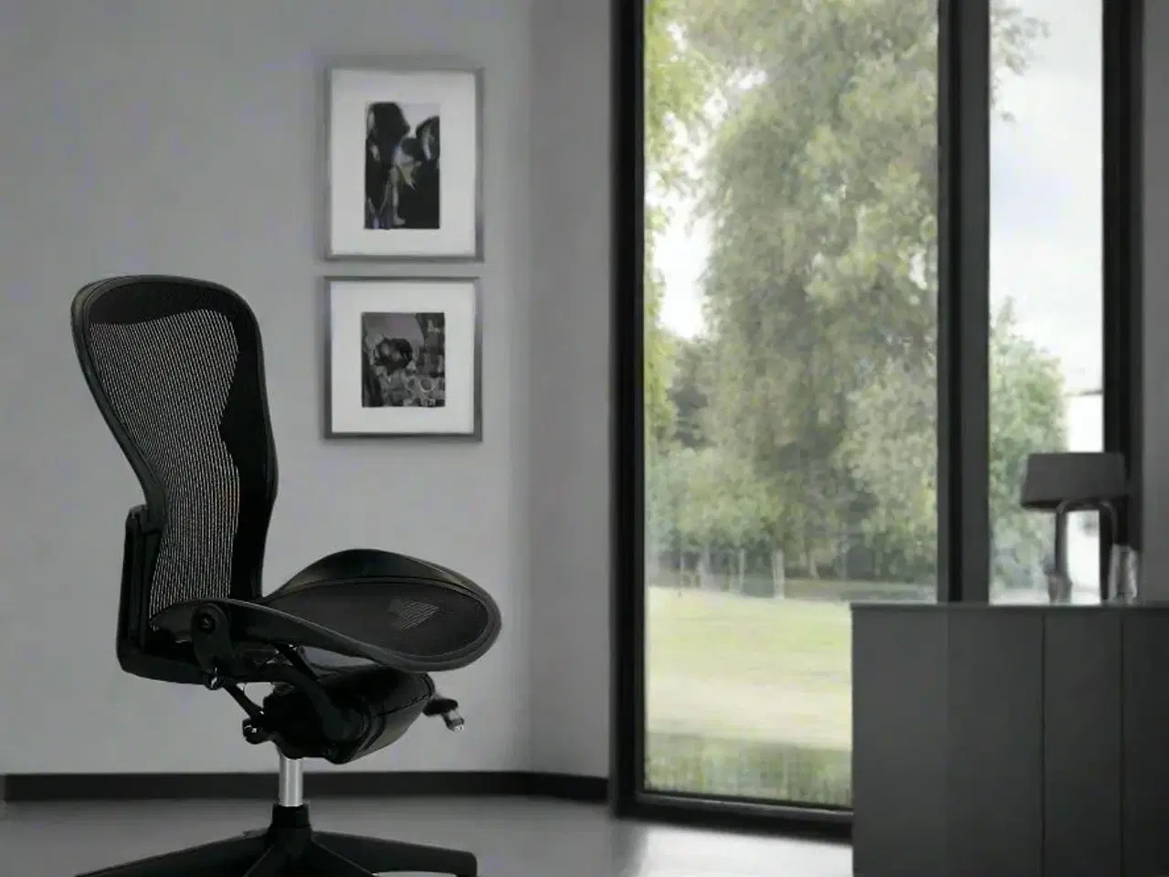 Billede 2 - Herman Miller Aeron B Kontorstol (u. armlæn)