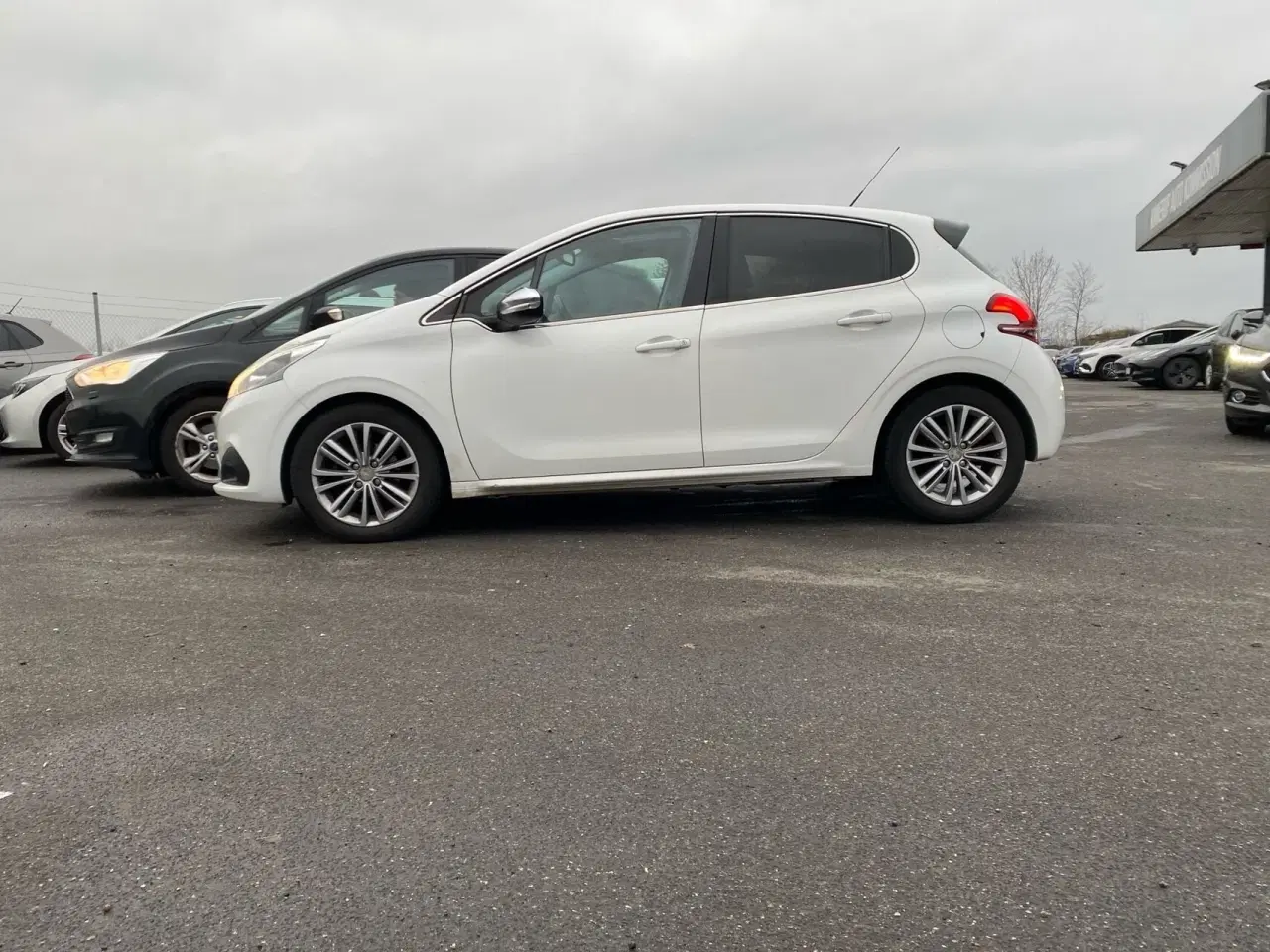 Billede 7 - Peugeot 208 1,6 BlueHDi Selection Sky 100HK 5d