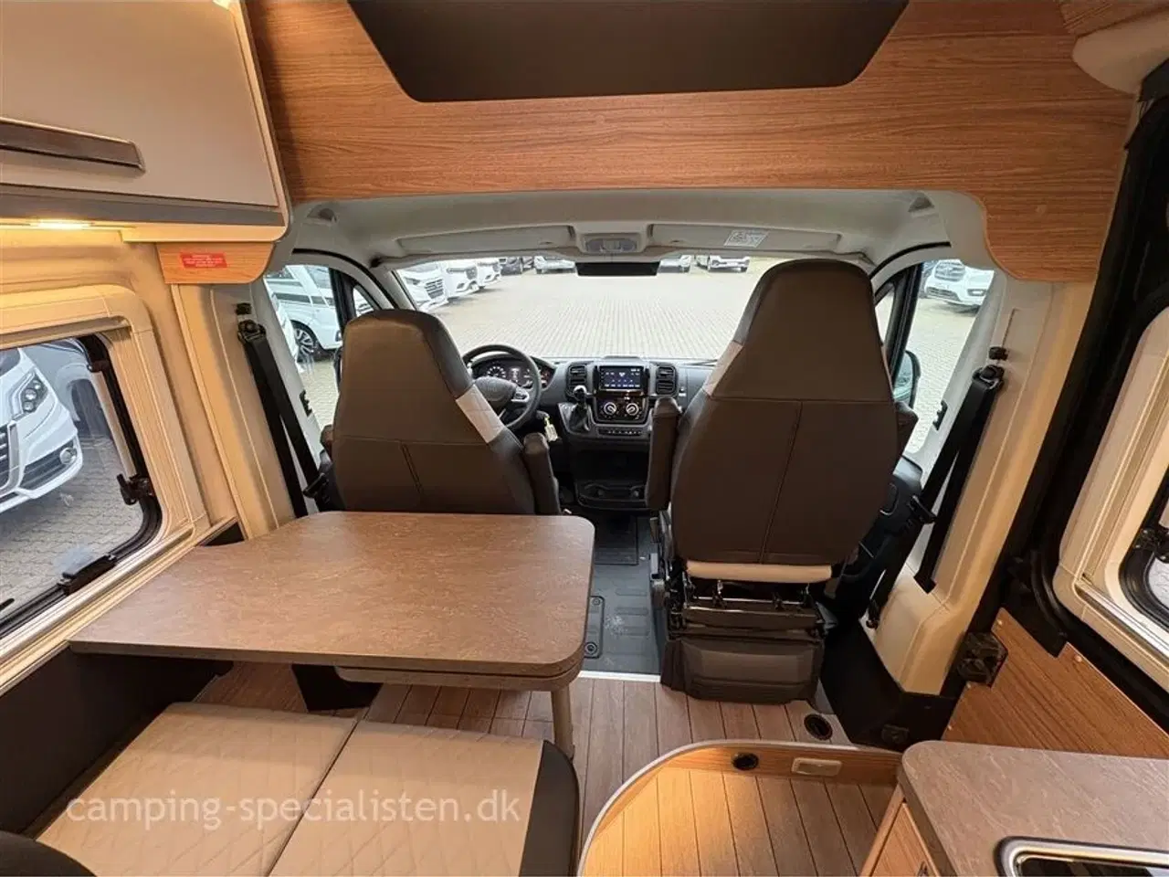 Billede 8 - 2026 - Weinsberg Carabus 540 MQ Edition Fire Ny Weinsberg Carabus 540 MQ Fire Edition 2026 - Kan ses nu hos Camping-Specialisten i Silkeborg