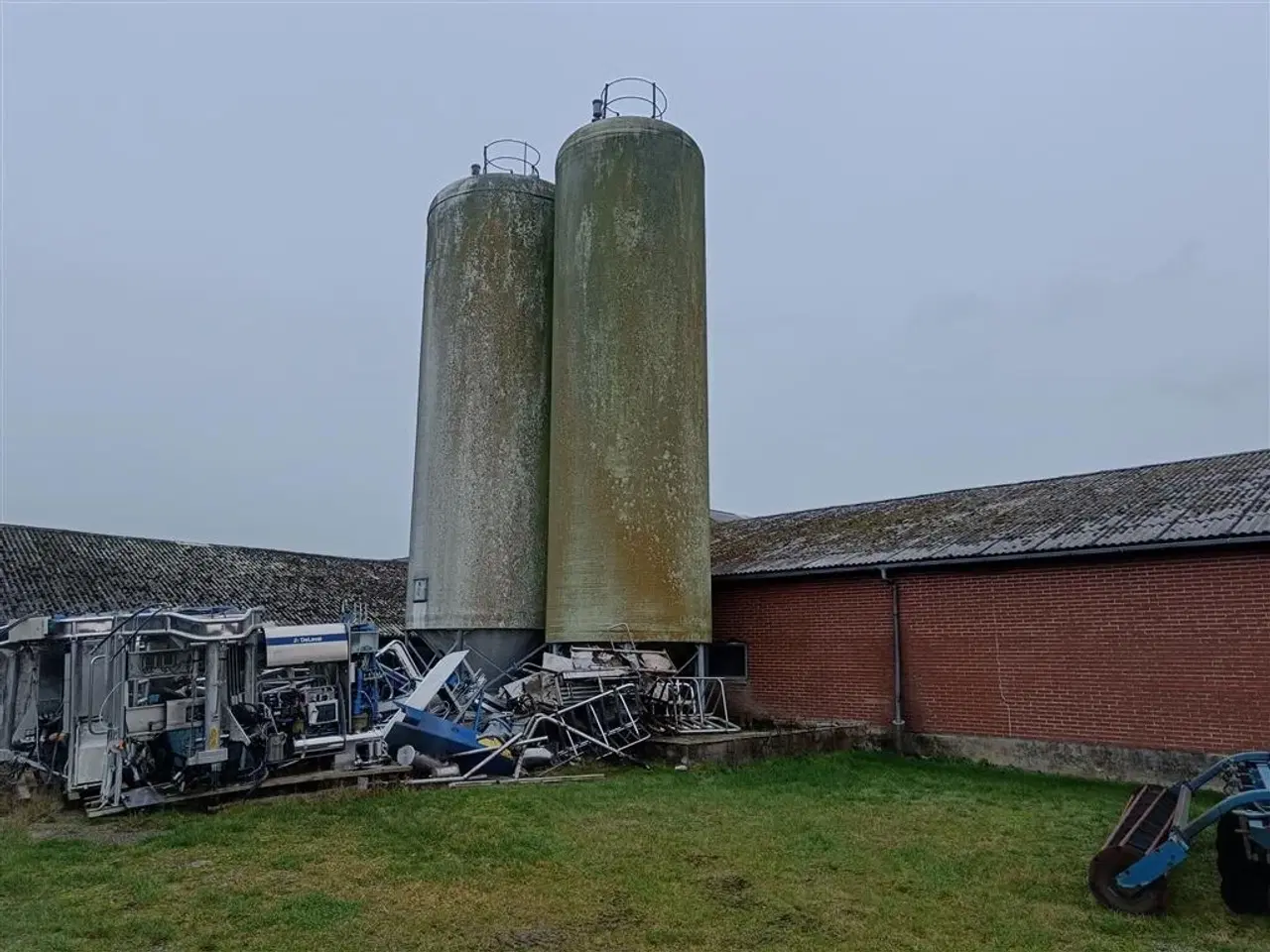 Billede 2 - Tunetank glasfiber silo 100m3 og 143 m3