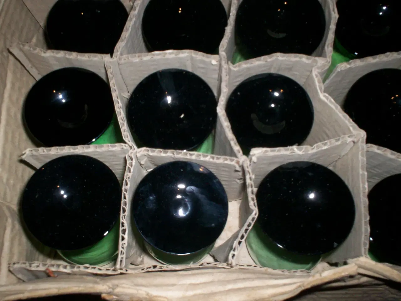 Billede 4 - Holmegård/Kastrup glas med sort fod og vin ranke