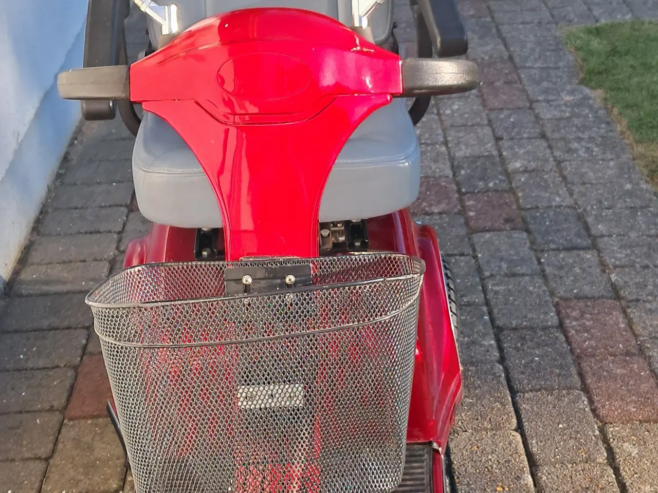 Billede 4 - El-scooter sælges for højst by
