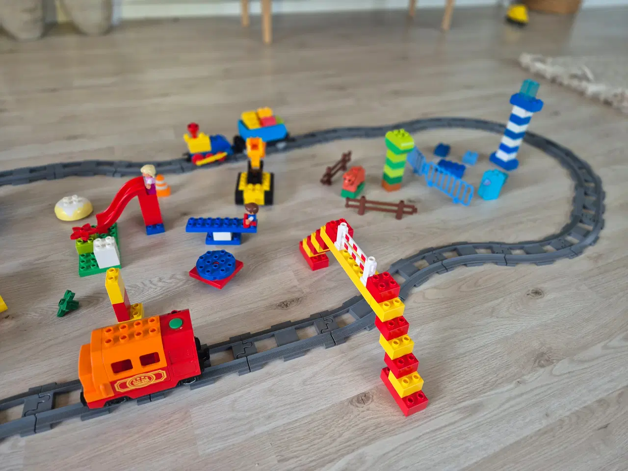 Billede 3 - Duplo Elektrisk Togbane, Kør forbi Dyr, Legeplads 