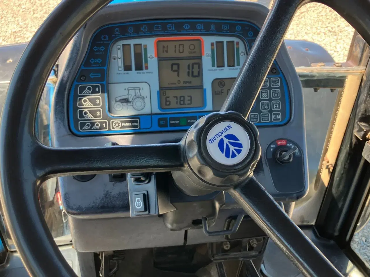 Billede 16 - New Holland 8870 renoveret gearkasse og motor!