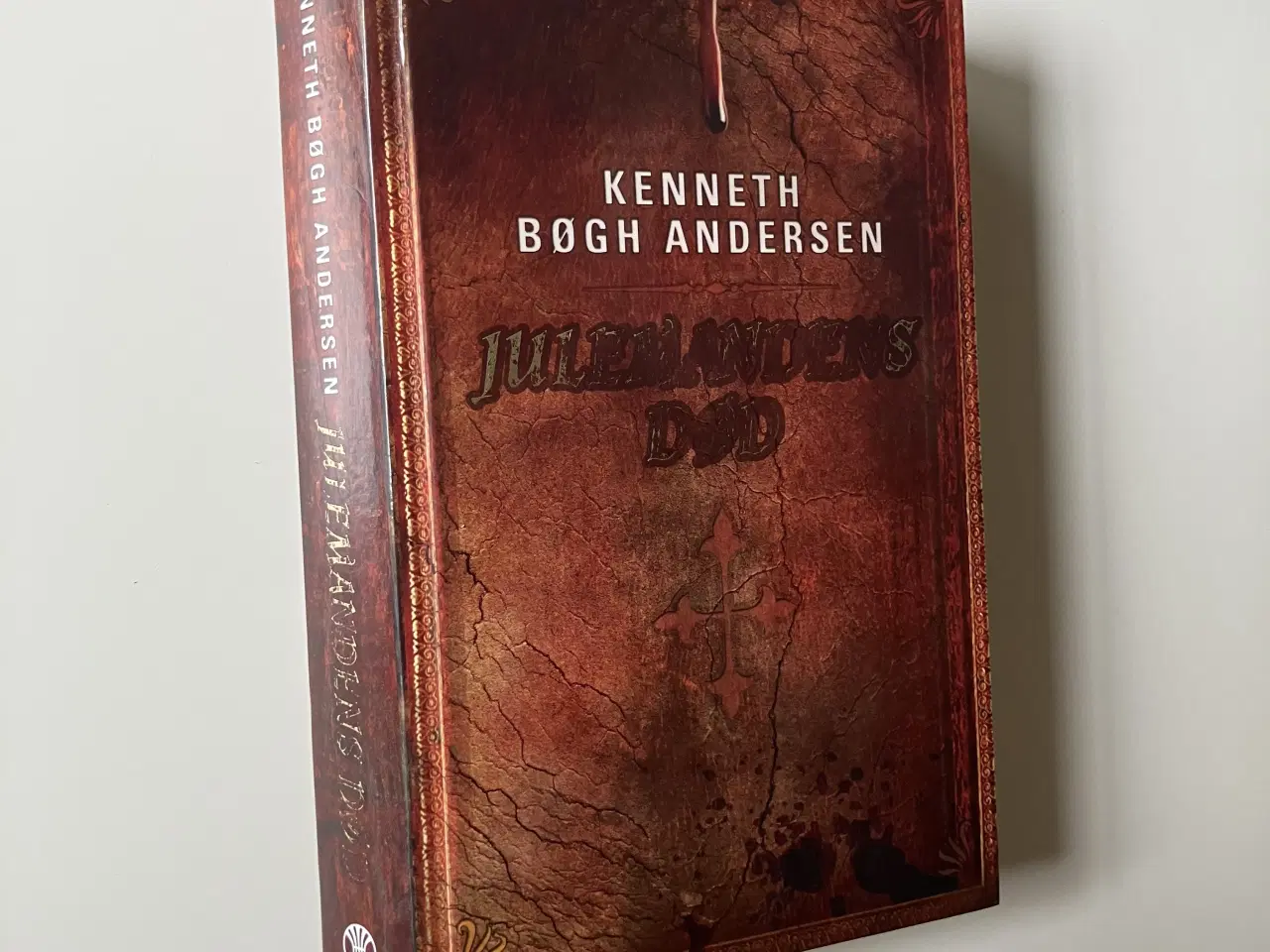 Billede 1 - Julemandens død. Af  Kenneth Bøgh Andersen