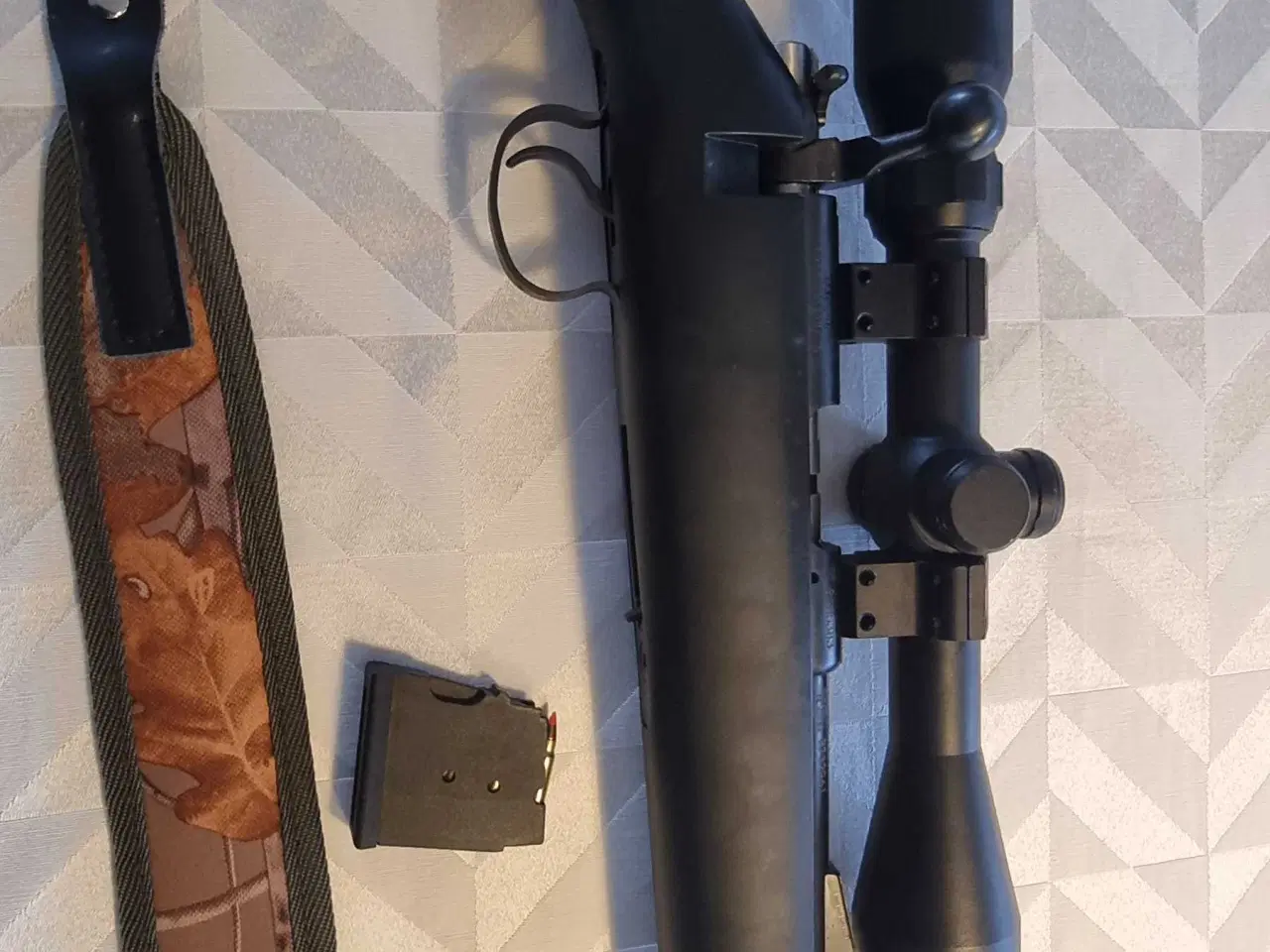 Billede 1 - Riffel hmr 17.