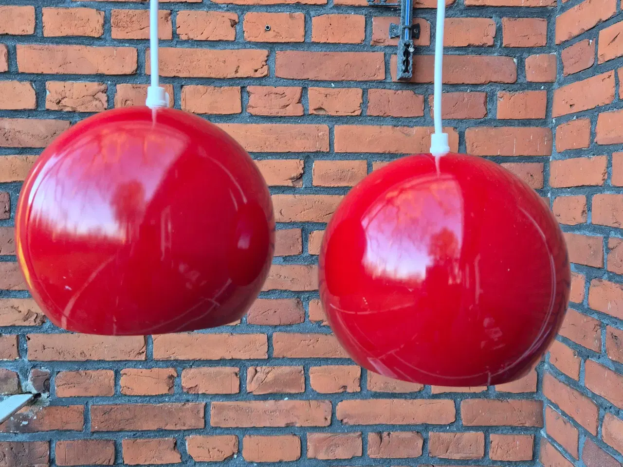 Billede 1 - Skønne vinrøde kuglependler