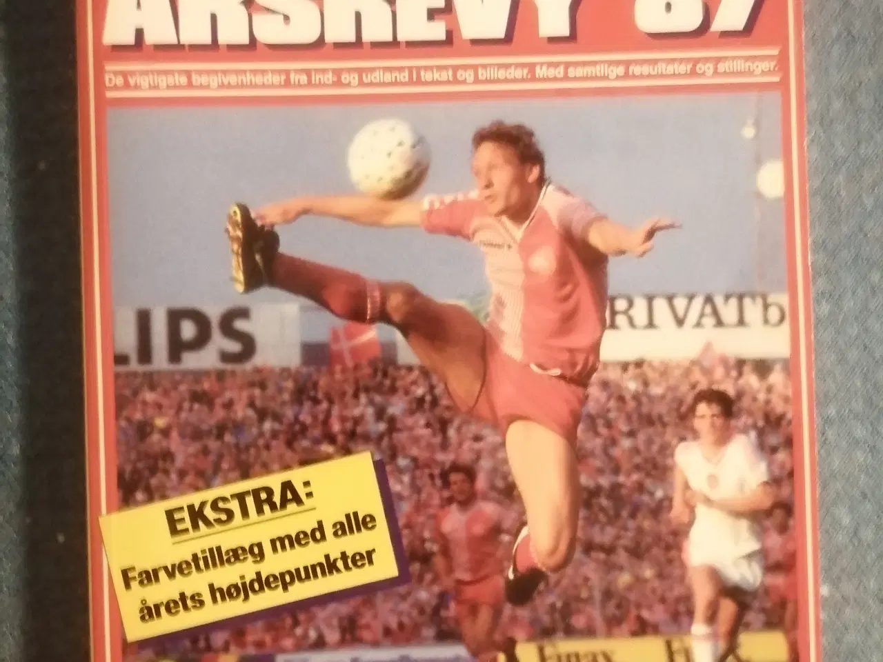 Billede 1 - Fodboldens Årsrevy 87