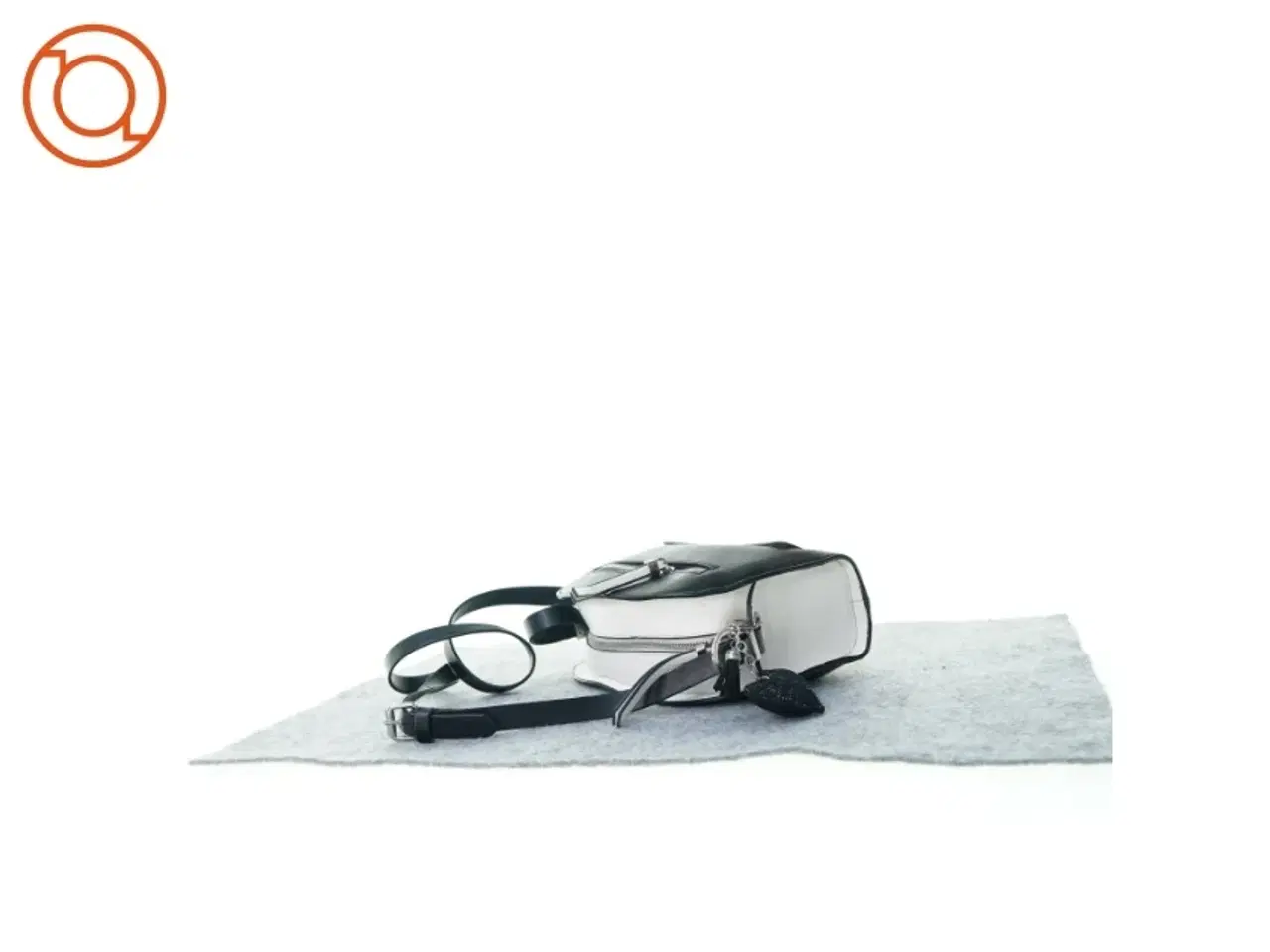 Billede 3 - Skuldre taske (str. 24 x 16 cm)