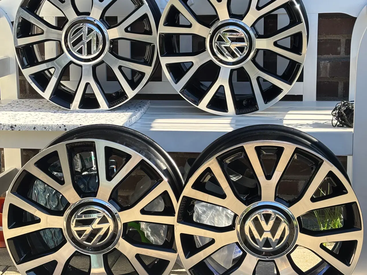 Billede 1 - VW up! Upsilon Originale Alufælge