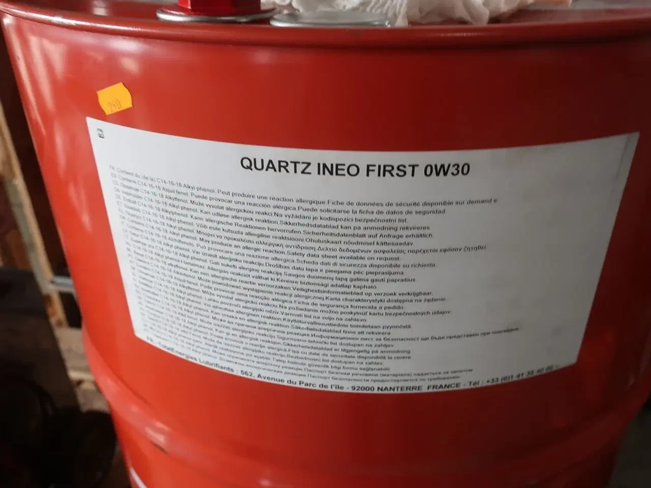 Billede 3 - Cirka 140 liter motorolie QUARTZ INEO FIRST 0W30