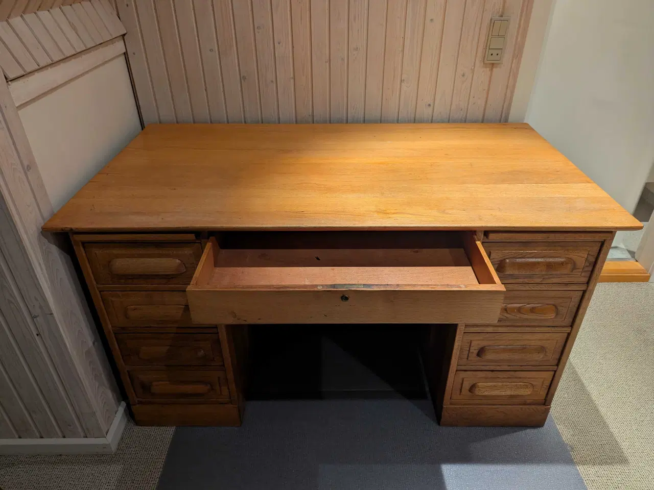 Billede 4 - Skrivebord i Egetræ