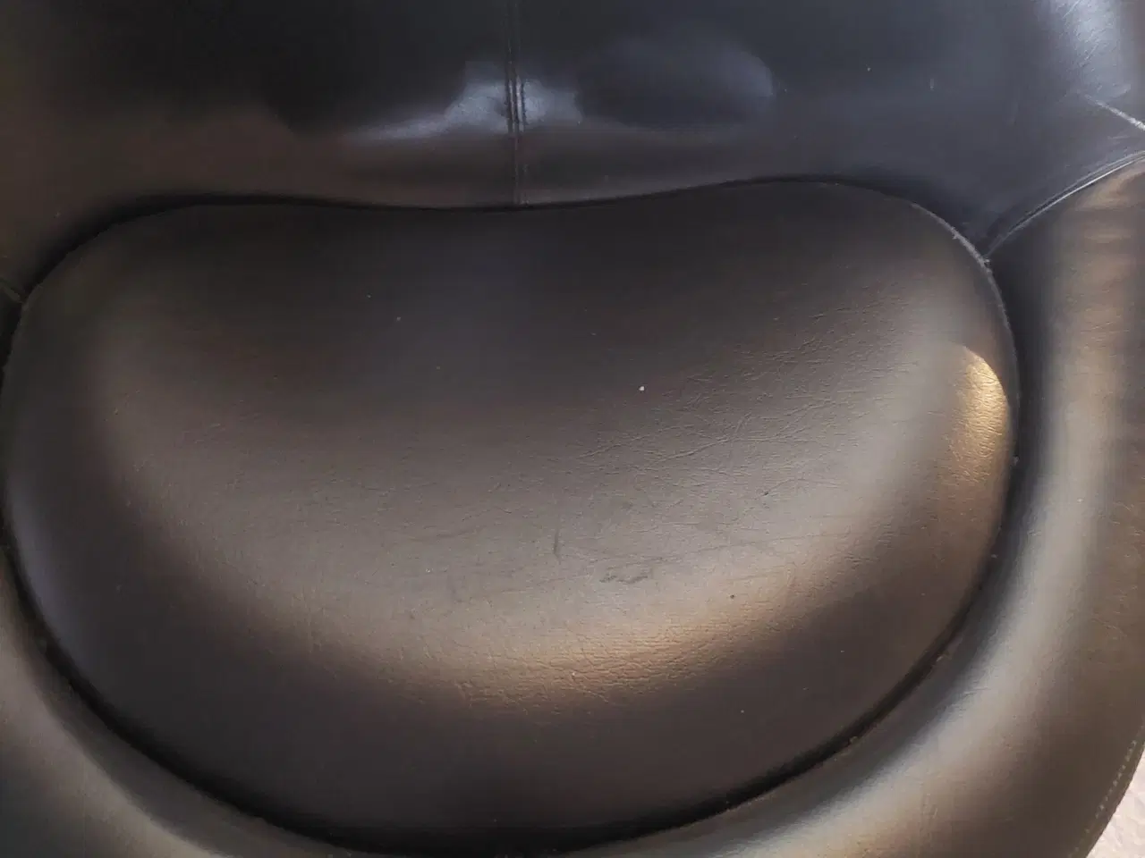 Billede 9 - salon/drejerstol i sort farve