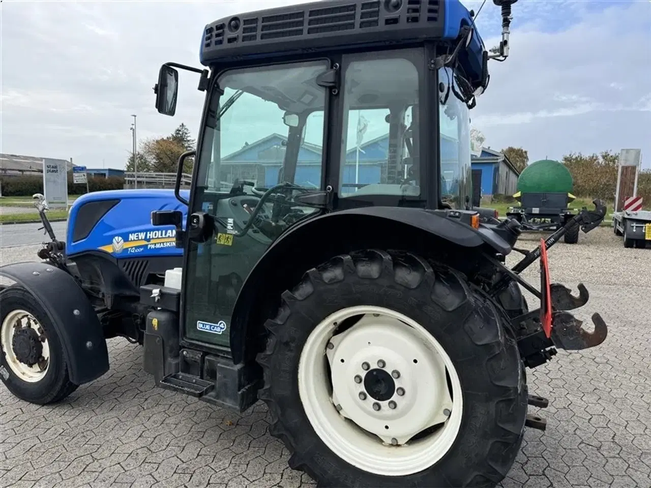 Billede 4 - New Holland T4.100F smalsporstraktor