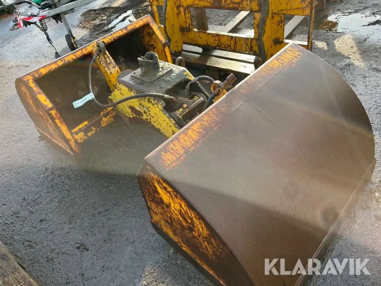 Billede 3 - Graveskovlsgrab