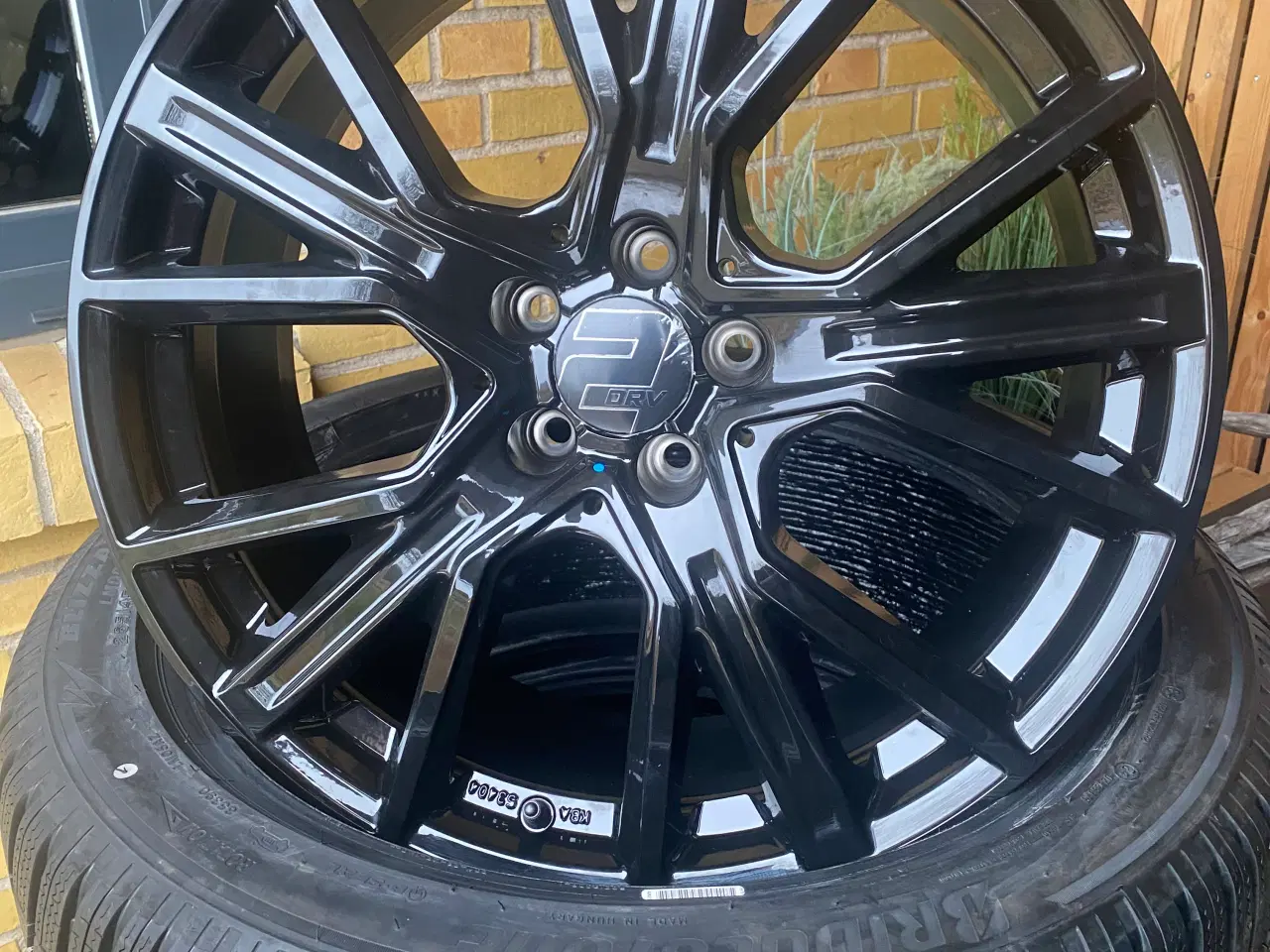 Billede 3 - 20” ID BUZZ Vinterdæk Bridgestone 