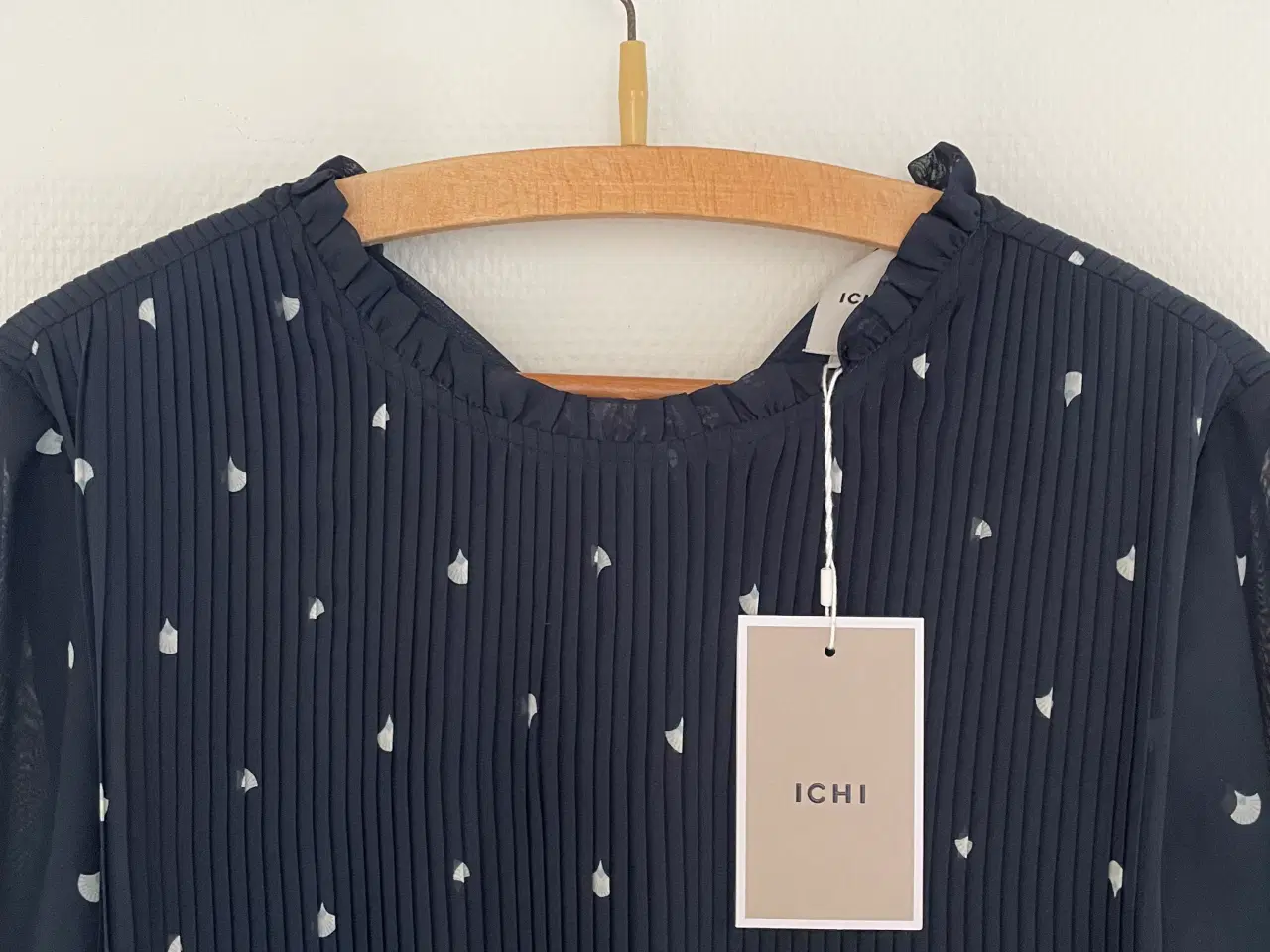 Billede 2 - Kjole Str.S Ny.ICHI 30kr