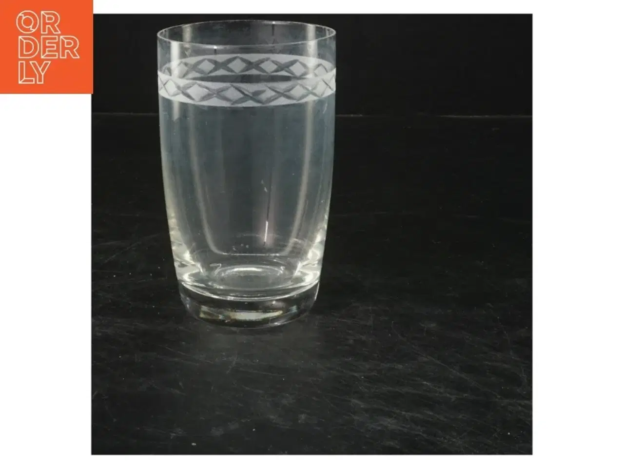 Billede 1 - Glas med mønstret kant (str. 12x7,5 cm)