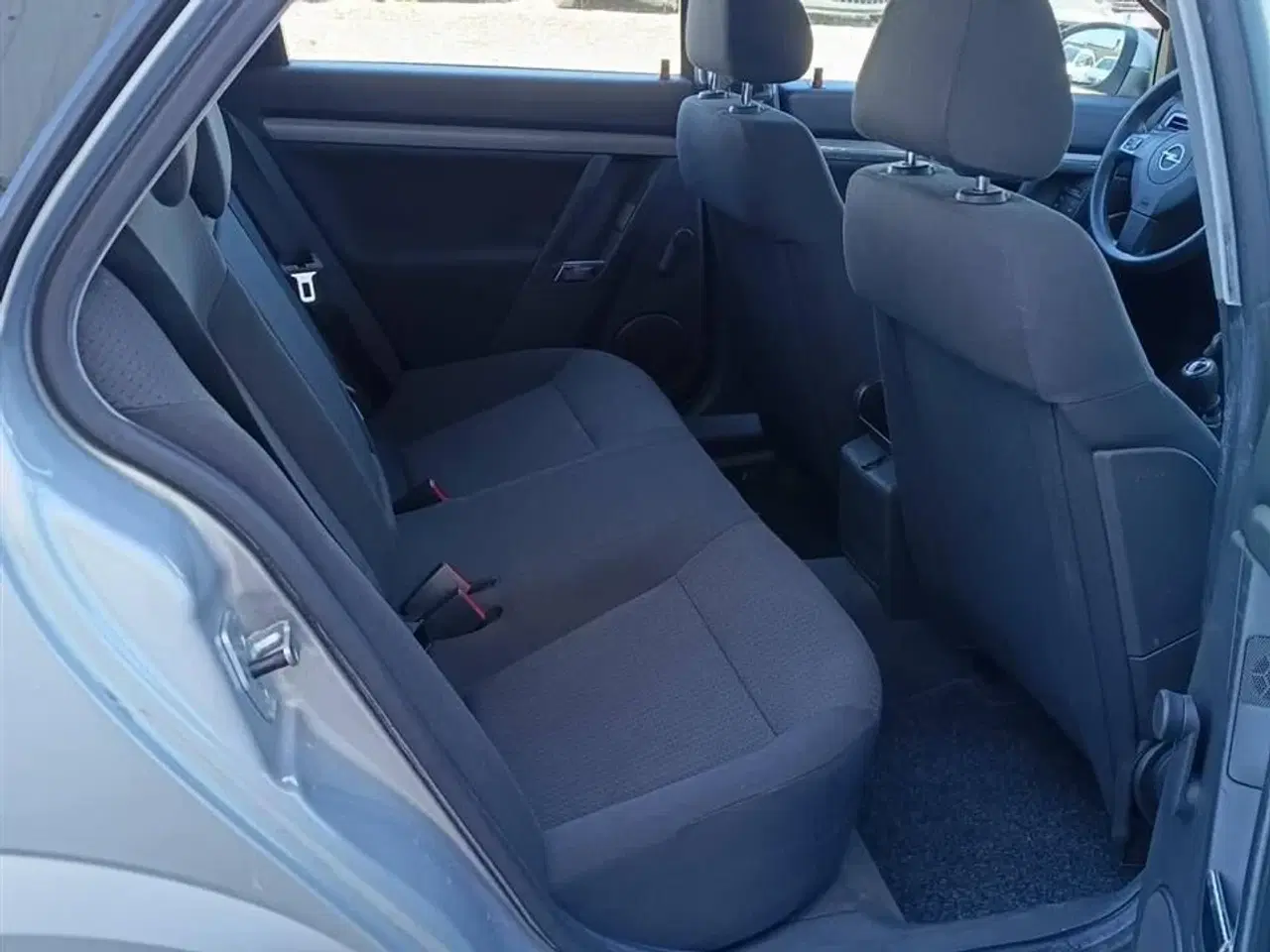 Billede 9 - Opel Vectra 1,8 16V Elegance 140HK 5d