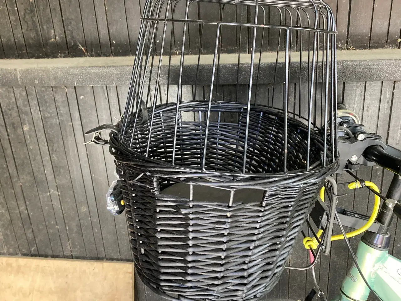 Billede 1 - Hundecykelkurv og cykelkurv holder.