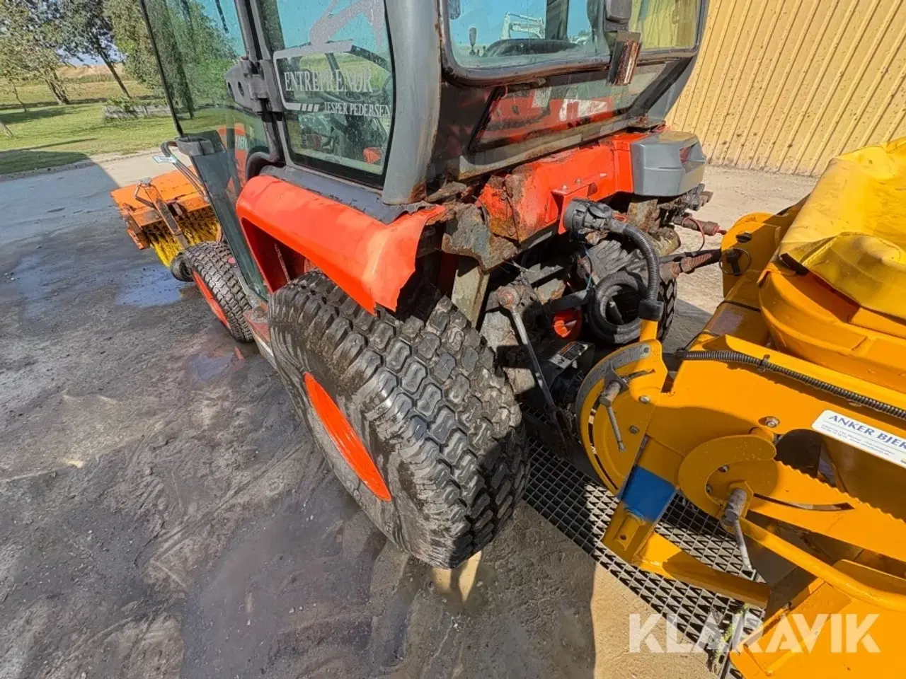 Billede 9 - Traktor Kubota STV36 med kost og spreder